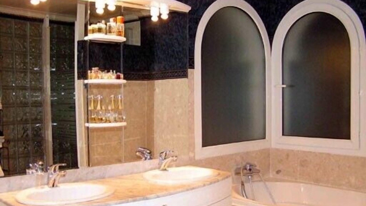 Photo of Bathroom in Vendemian