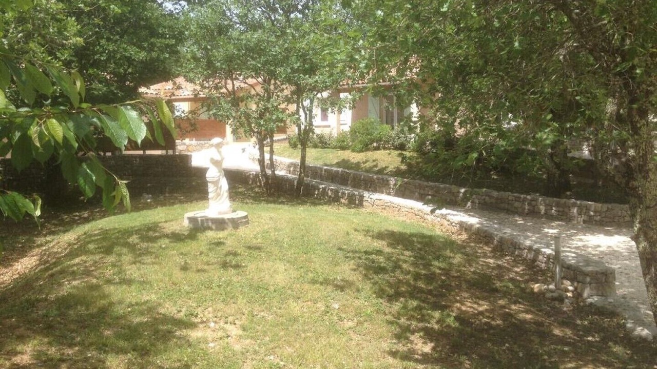 Photo of Outdoor in Saint Alban Auriolles