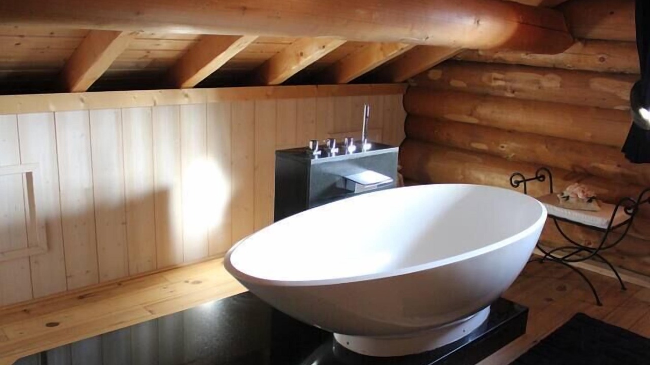 Photo of Bathroom in Font-Romeu-Odeillo-Via