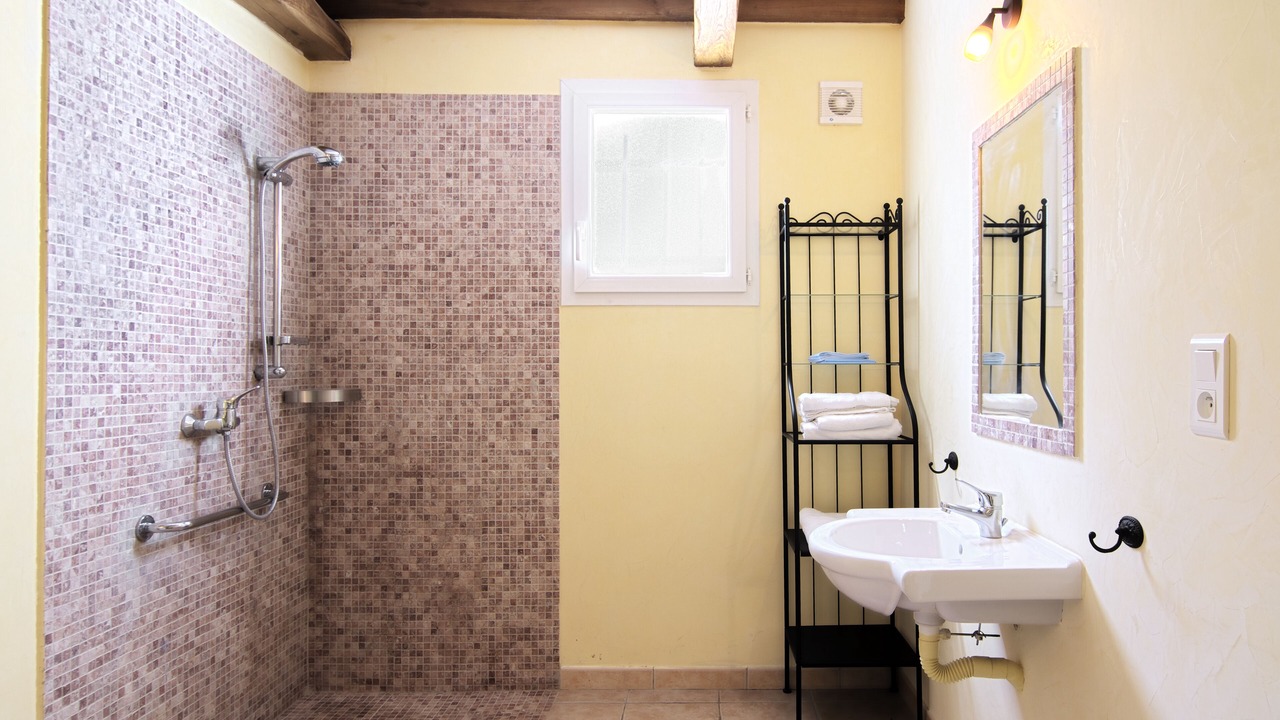 Photo of Bathroom in Aigaliers