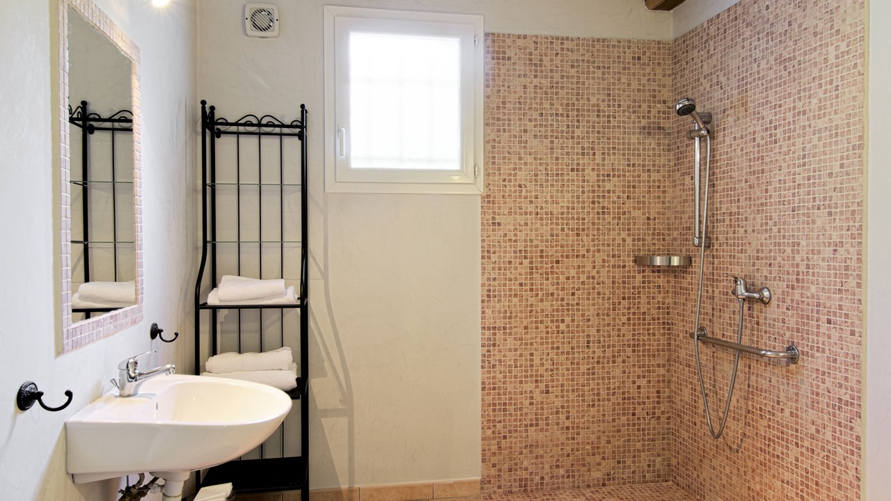 Photo of Bathroom in Aigaliers