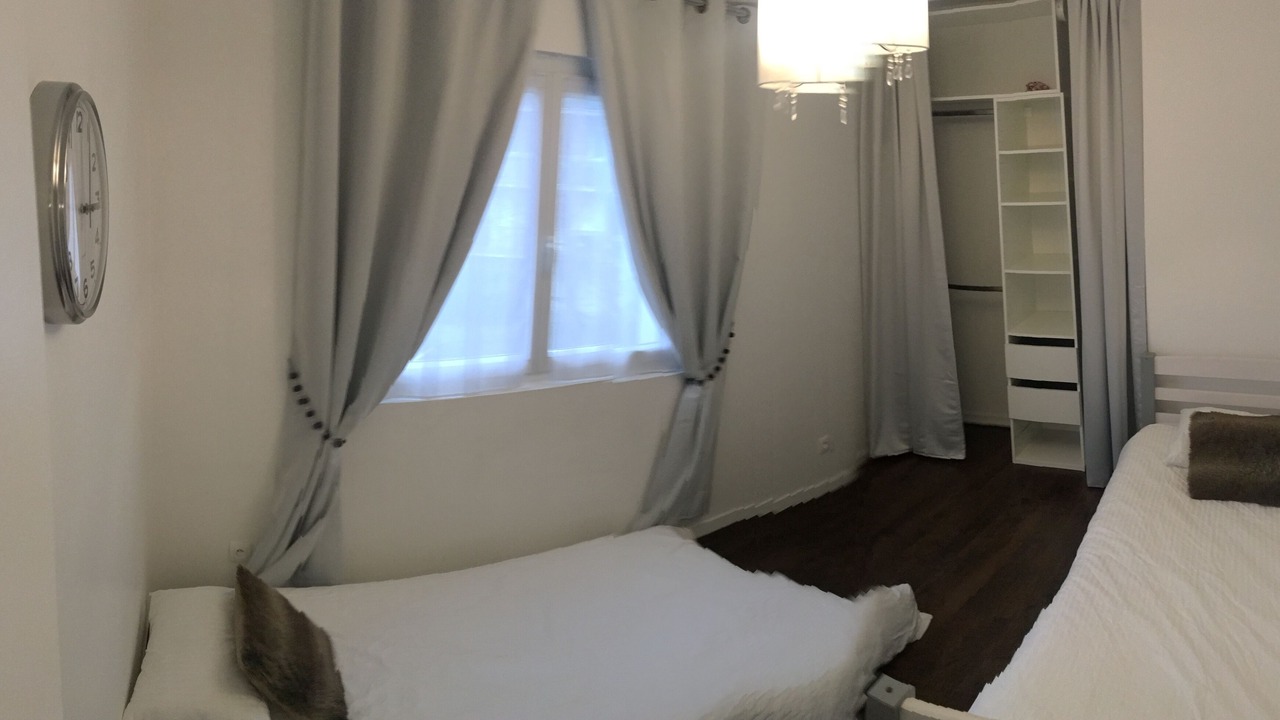 Photo of Bedroom in Ferney-Voltaire