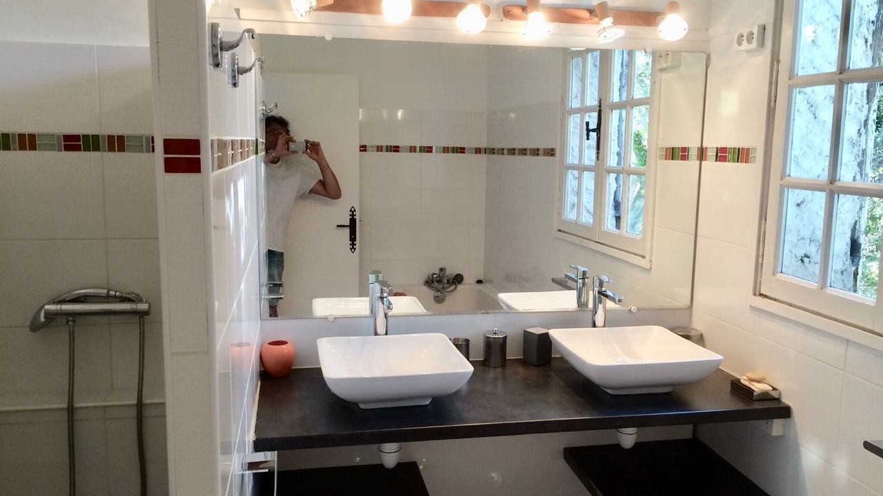 Photo of Bathroom in Bellegarde