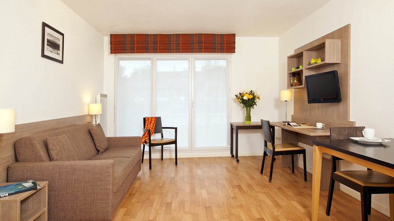 Photo of Bedroom in Prevessin-Moens