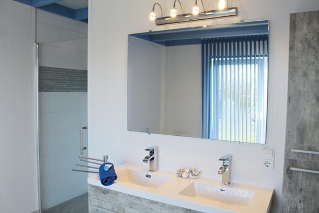 Photo of Bathroom in Twist