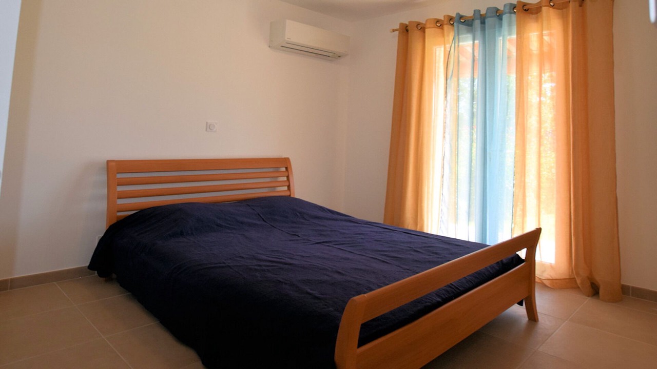Photo of Bedroom in Cadenet