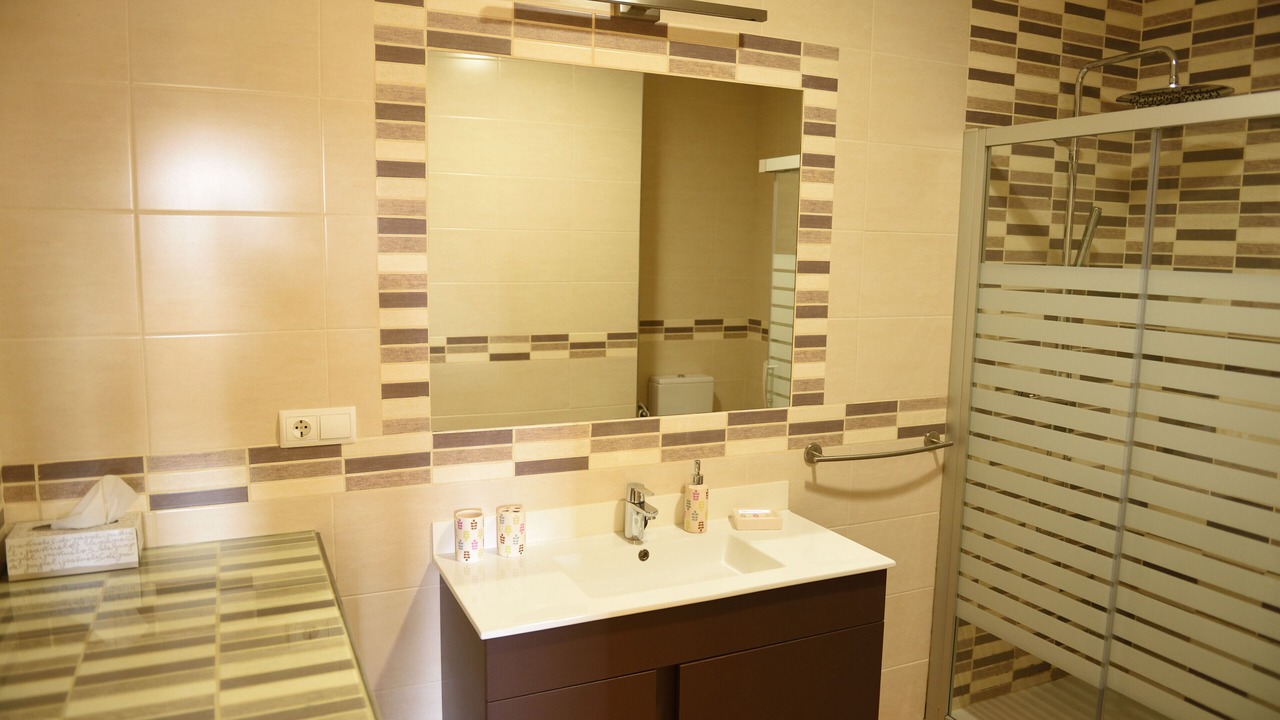 Photo of Bathroom in Mogro