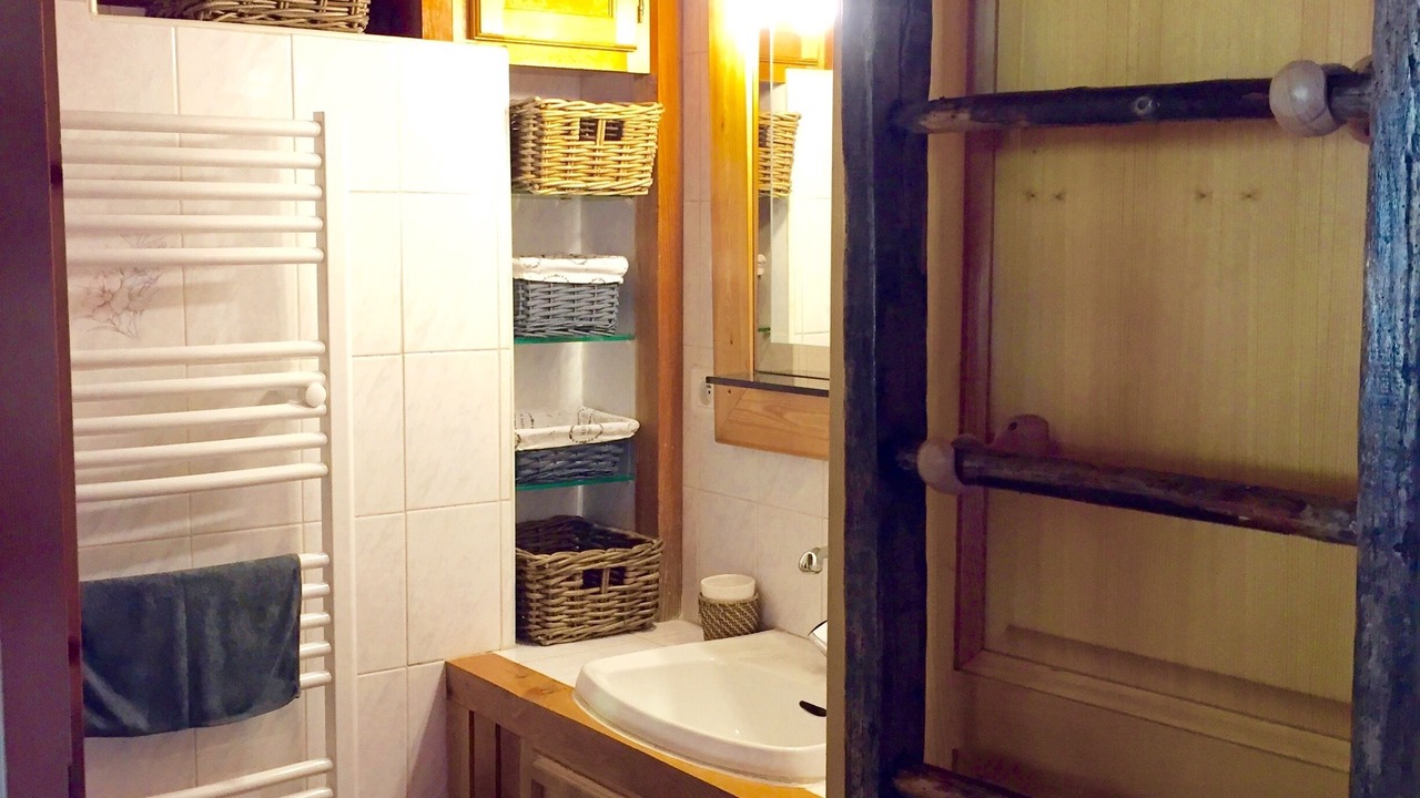 Photo of Bathroom in Saint-Martin-d'Arc