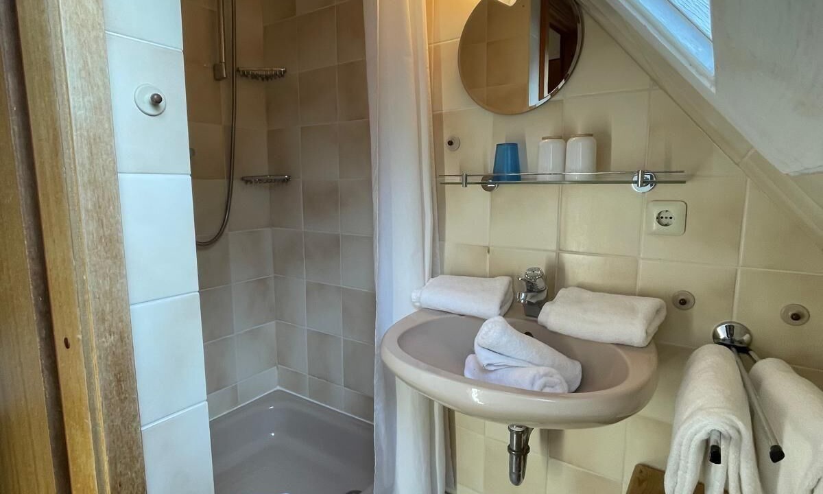 Photo of Bathroom in Tinnum