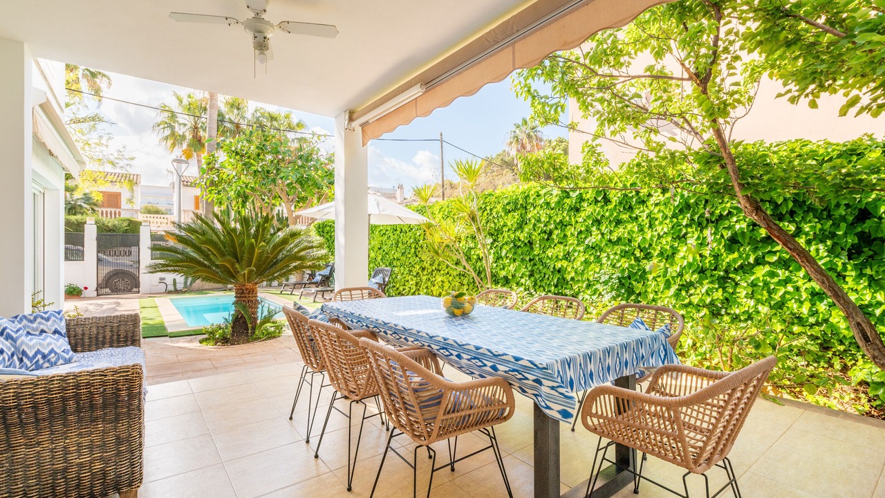 Photo of Outdoor in Les Meravelles