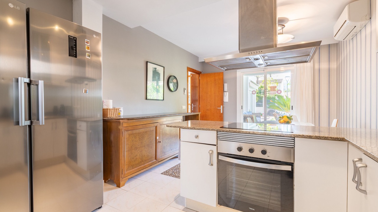 Photo of Kitchen in Les Meravelles