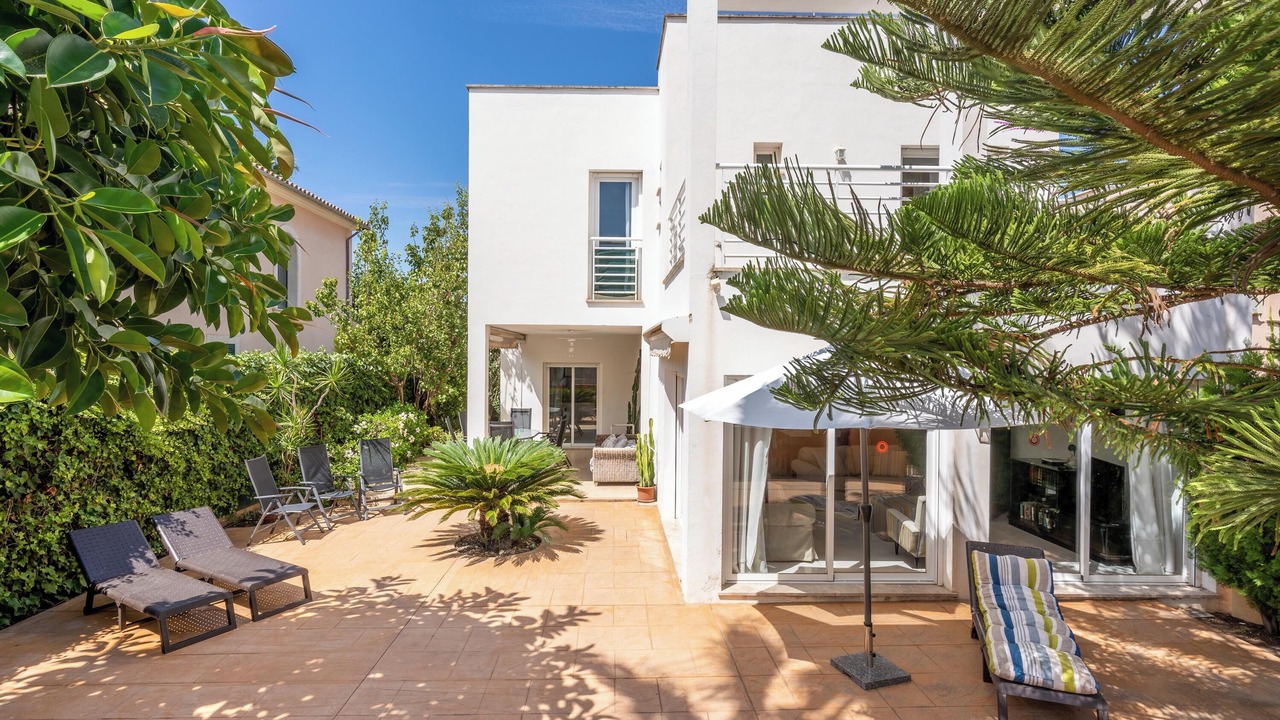 Photo of Patio Balcony in Les Meravelles