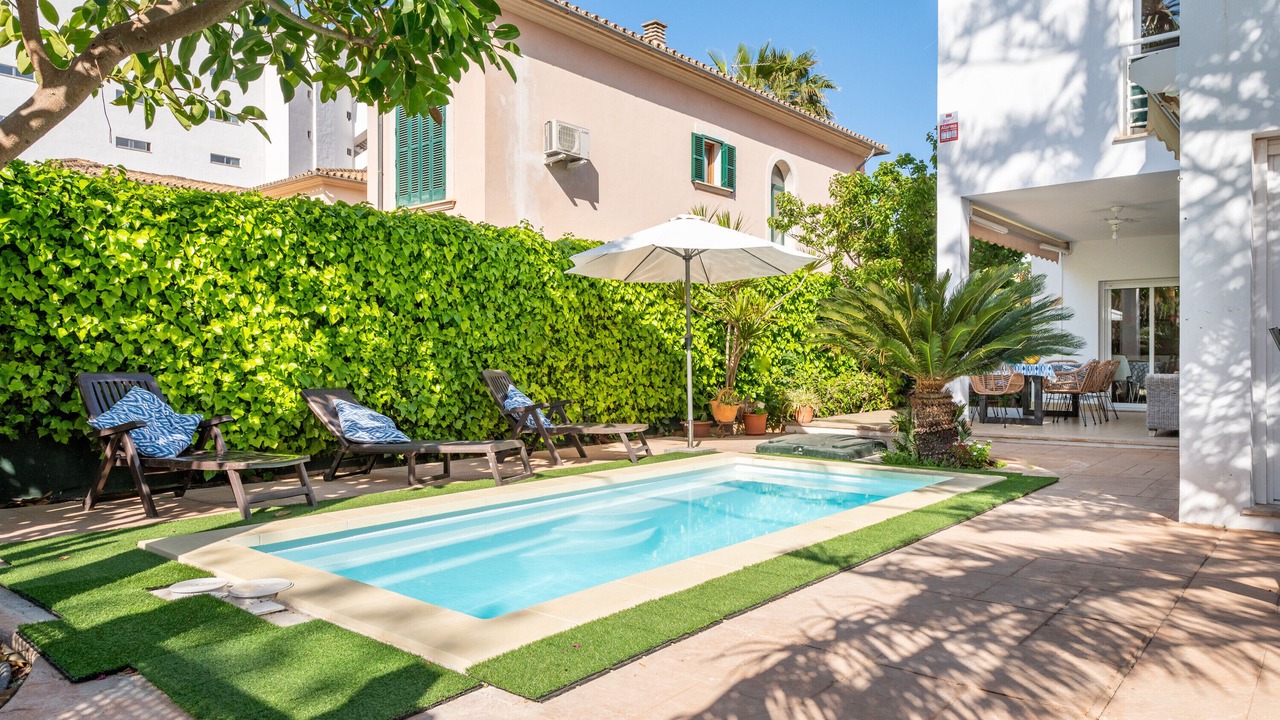 Photo of Outdoor in Les Meravelles