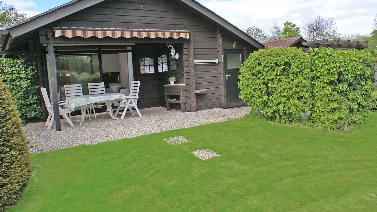 Photo of Outdoor in Damp