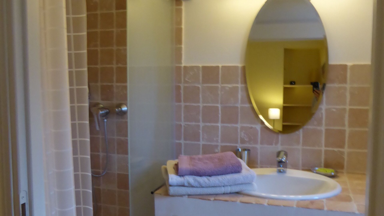 Photo of Bathroom in Vauvenargues
