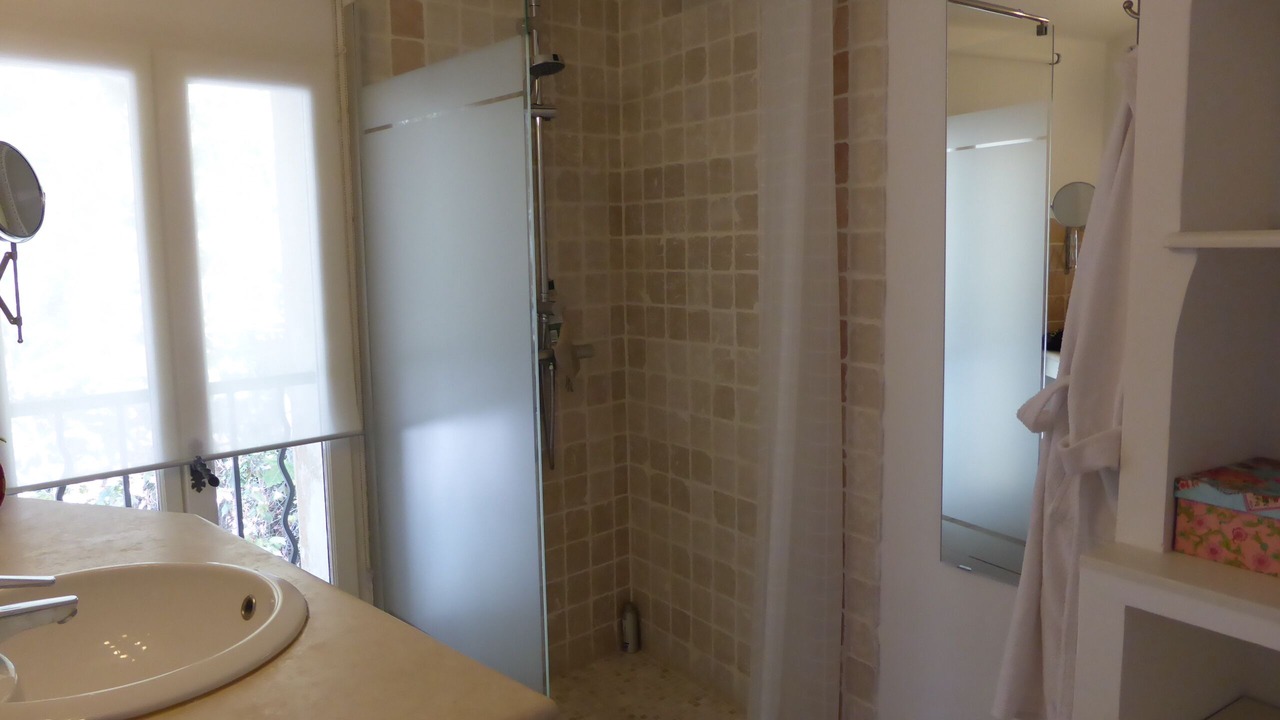 Photo of Bathroom in Vauvenargues