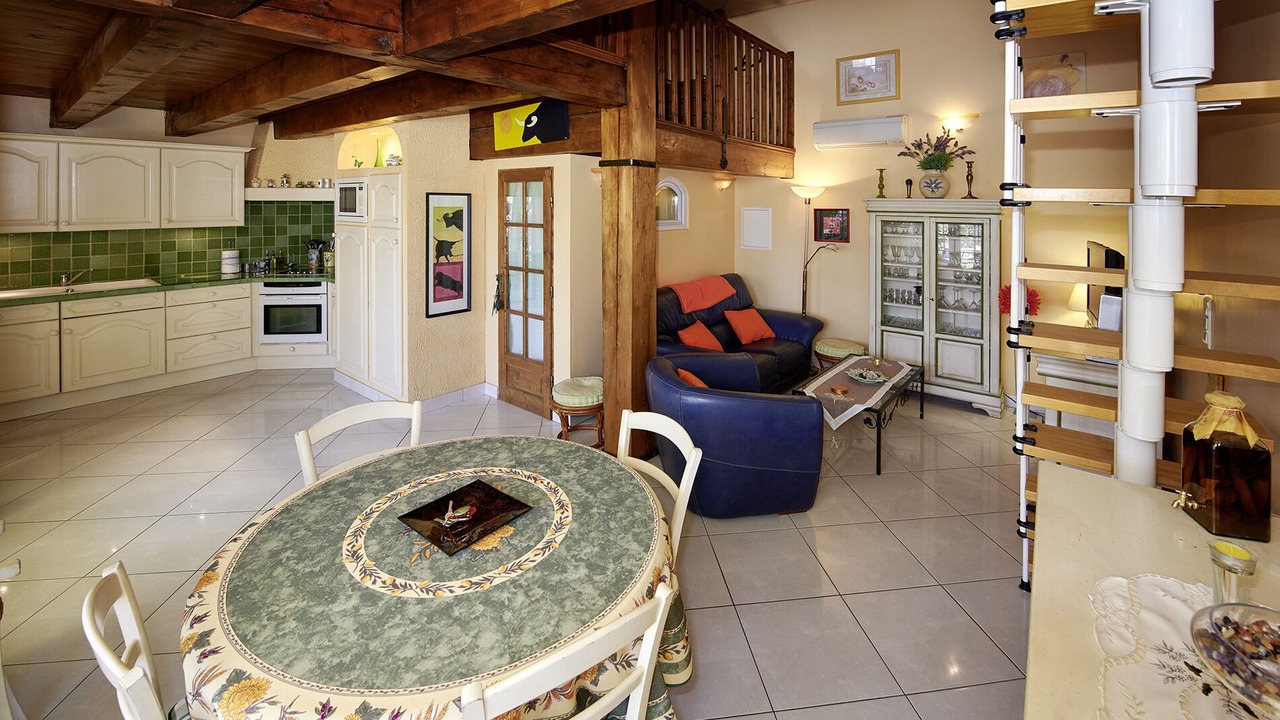 Photo of Livingroom in Arles