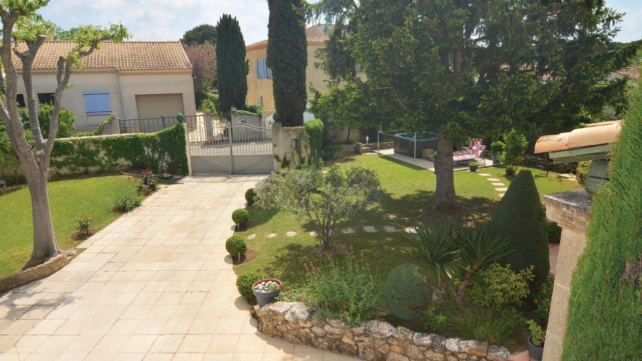 Photo of Others in Saint-Martin-de-Crau