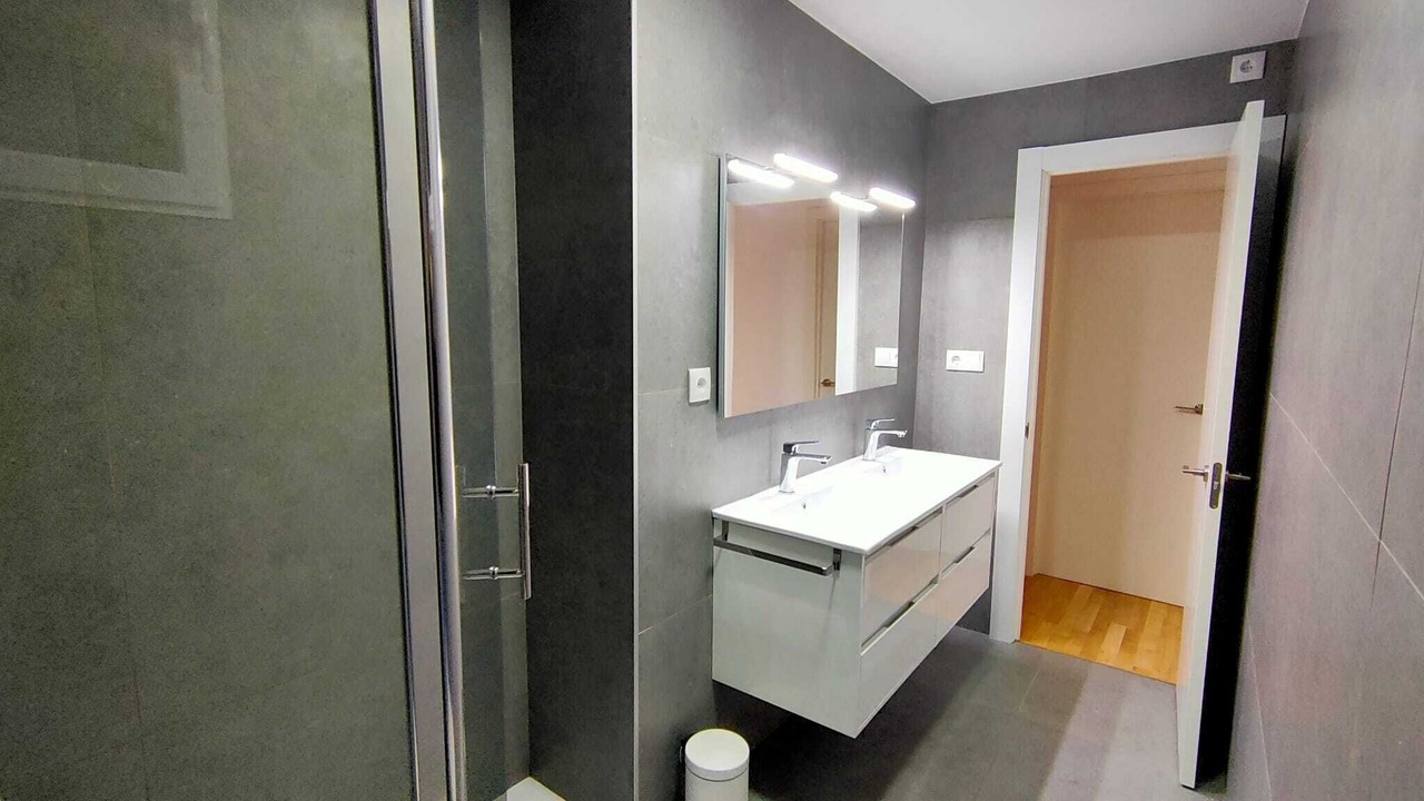Photo of Bathroom in El Cabanyal