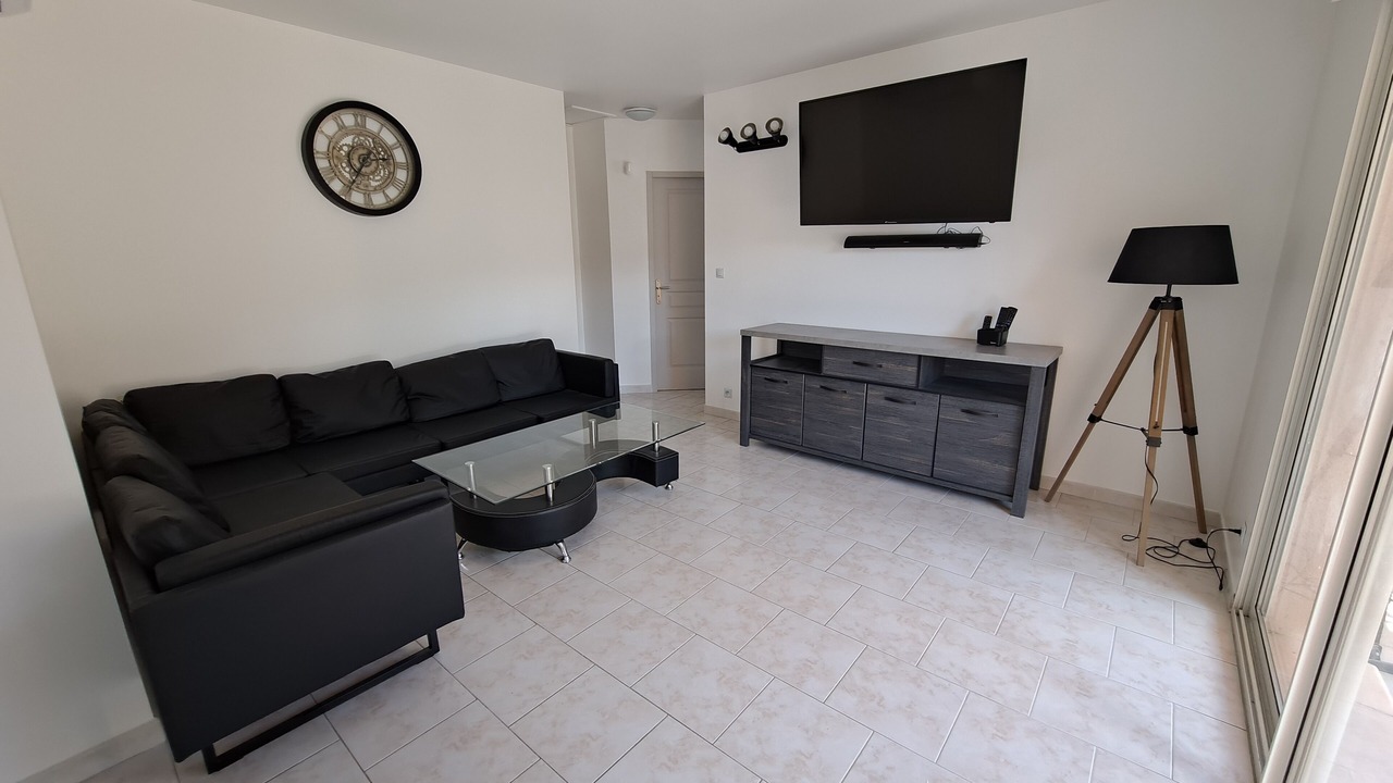 Photo of Livingroom in Dauphin