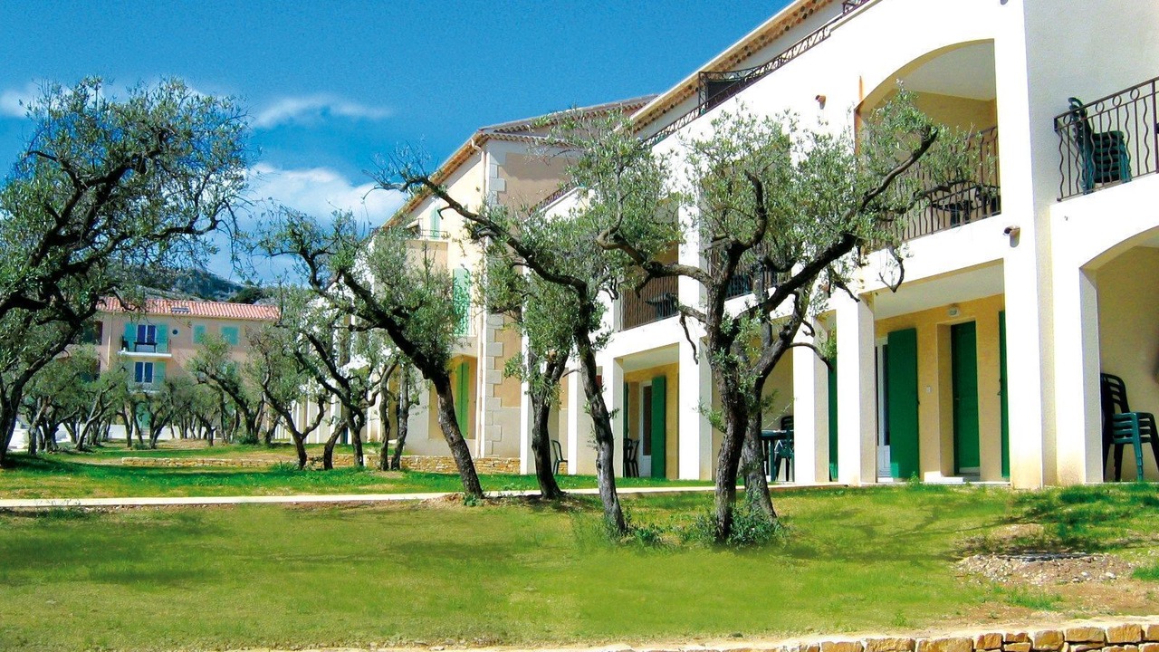 Photo of Others in Paradou