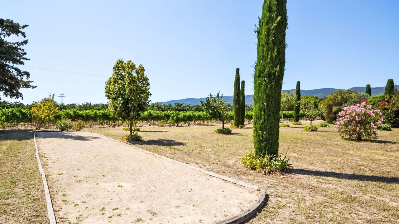 Photo of Others in Cucuron
