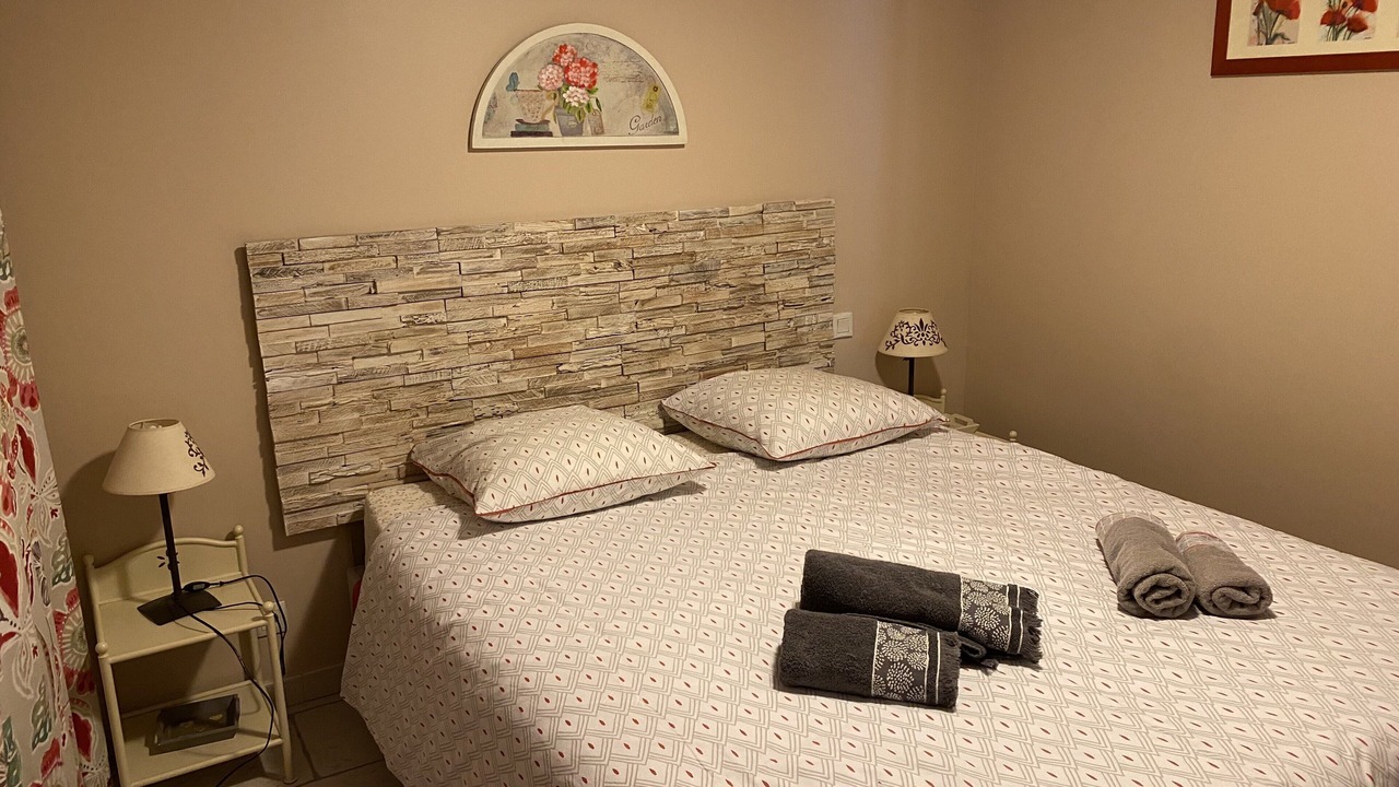 Photo of Bedroom in Saint-Saturnin-les-Avignon
