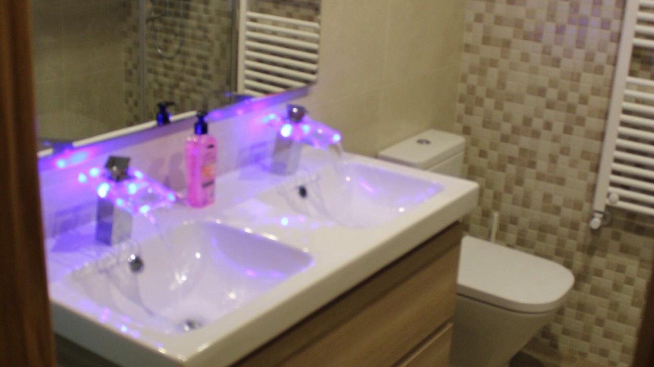 Photo of Bathroom in El Ensanche Zona Nuova
