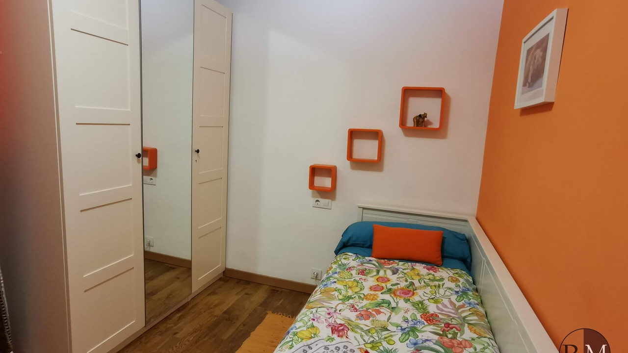 Photo of Bedroom in El Poble-sec