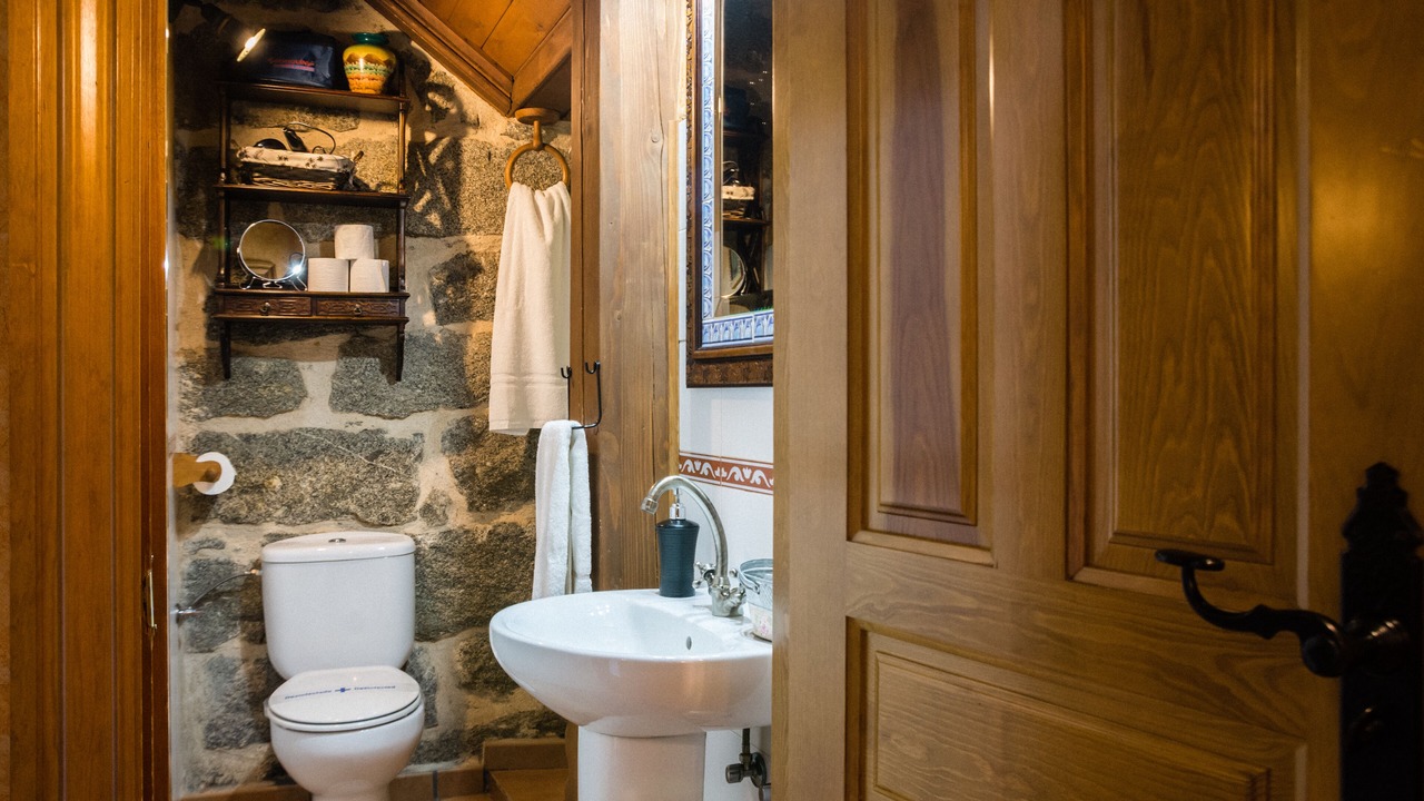 Photo of Bathroom in Navaluenga