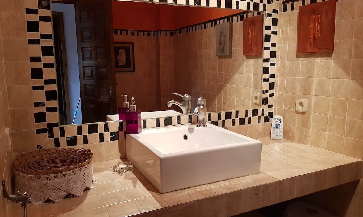 Photo of Bathroom in Canamares