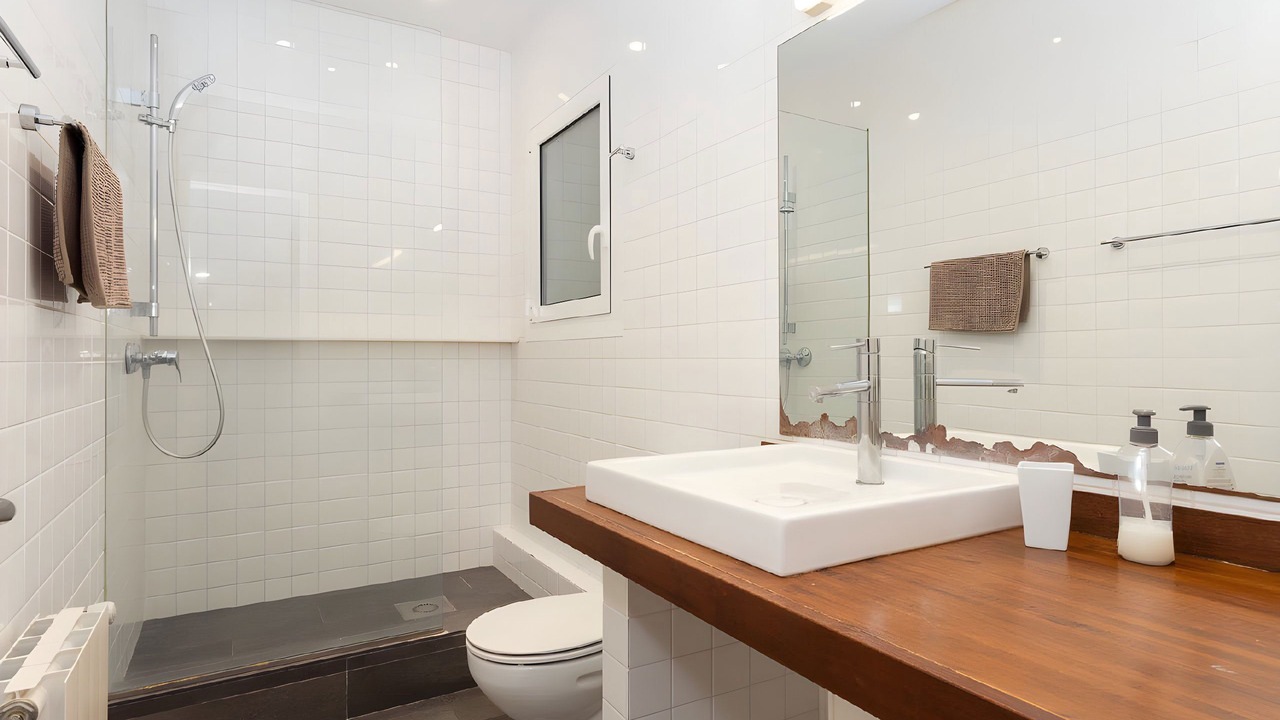 Photo of Bathroom in La Nova Esquerra de l'Eixample