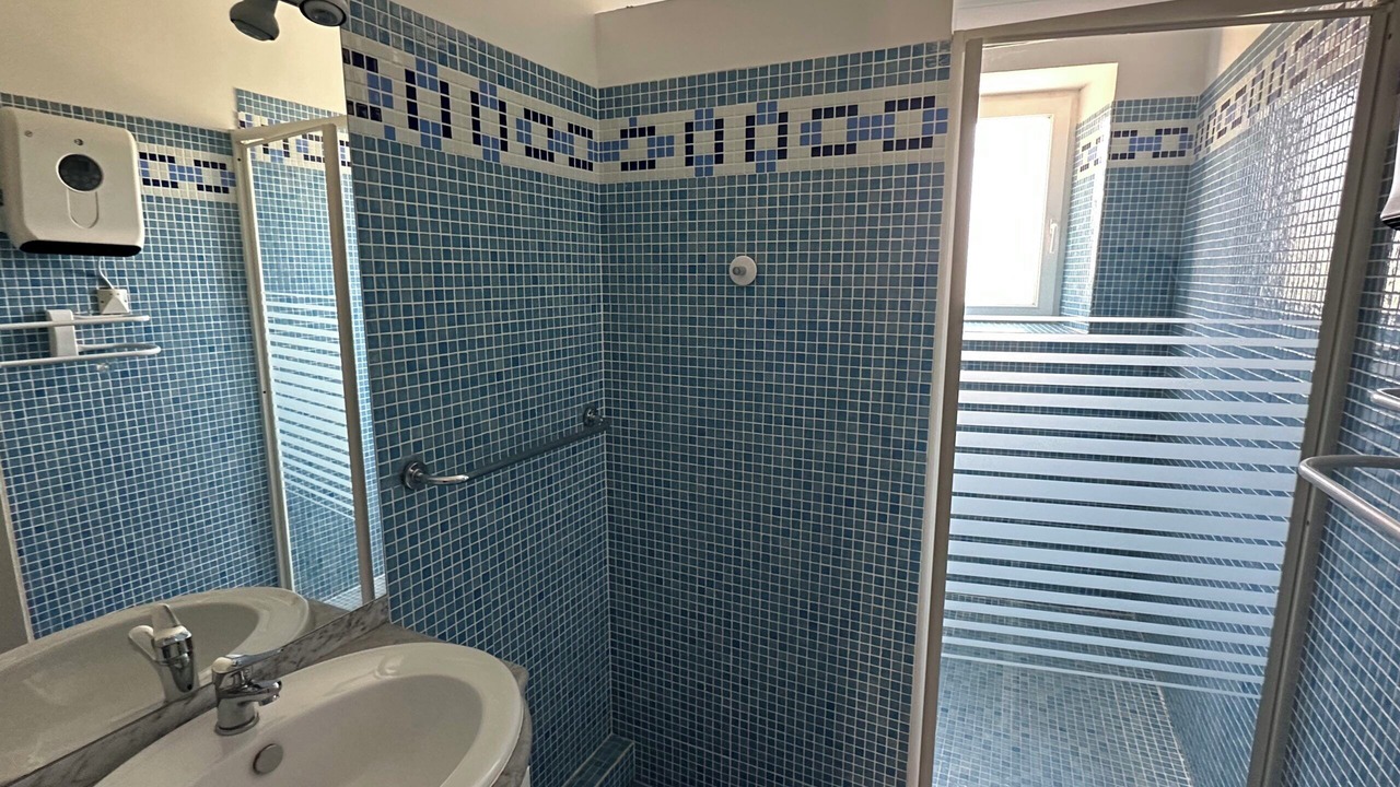 Photo of Bathroom in Uzes