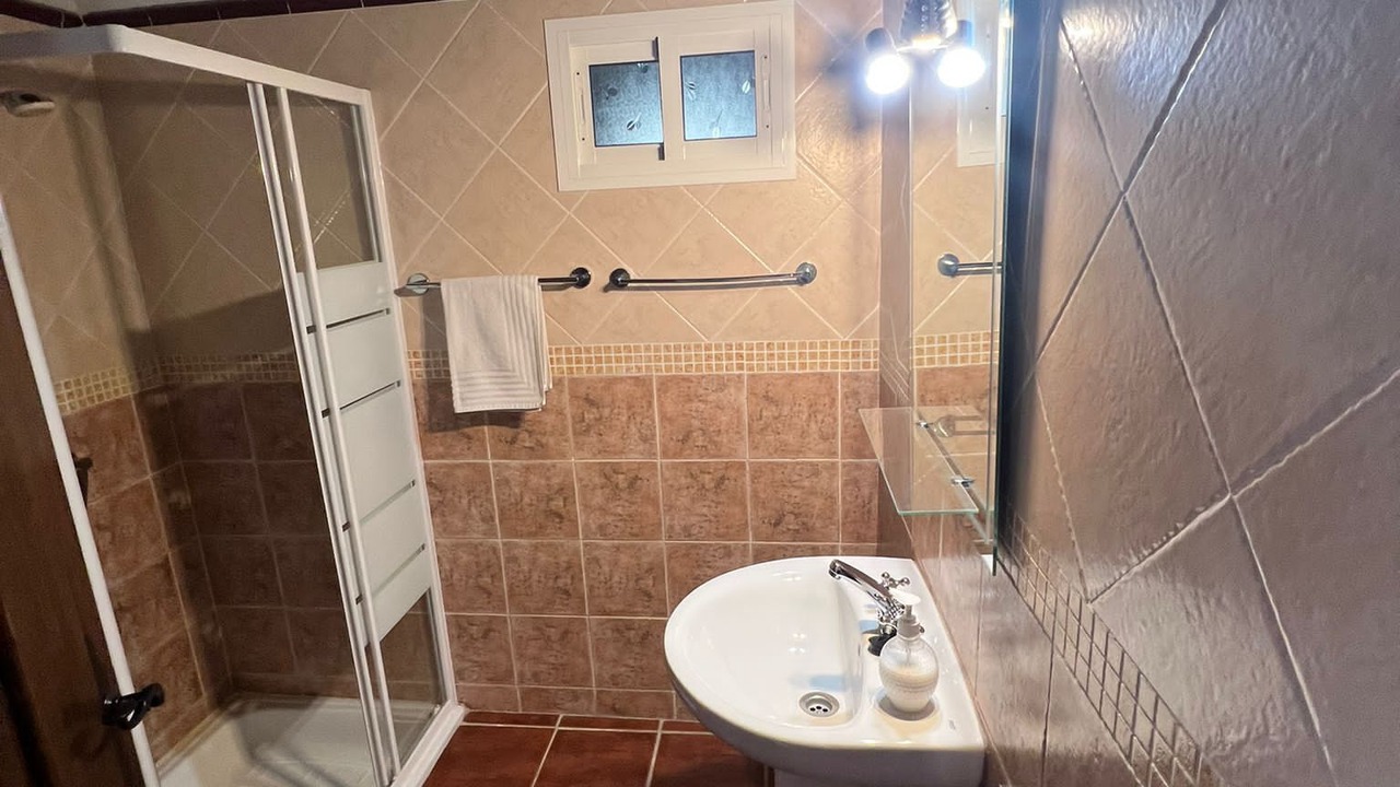 Photo of Bathroom in Coin