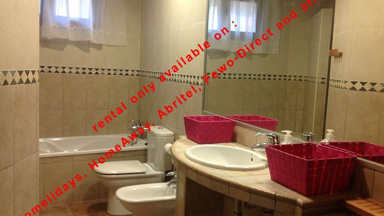 Photo of Bathroom in Pals