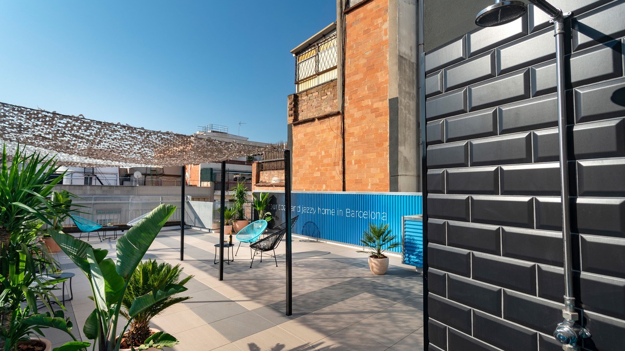 Photo of Outdoor in El Camp de l'Arpa del Clot