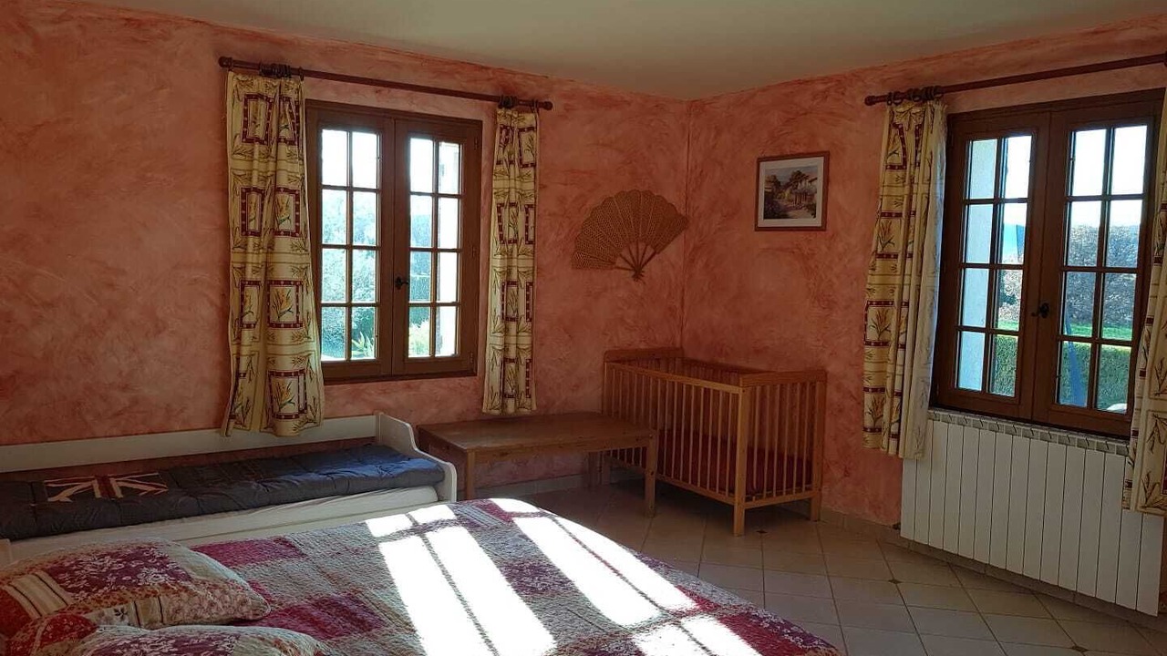 Photo of Bedroom in Malaucene