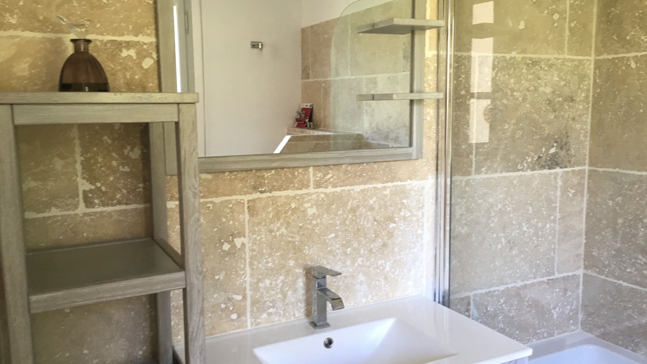 Photo of Bathroom in Chateaurenard