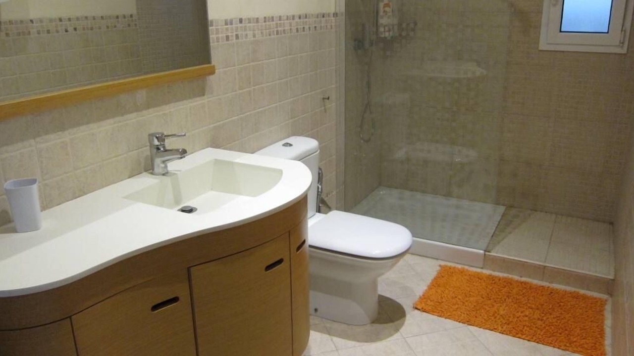 Photo of Bathroom in El Mercat