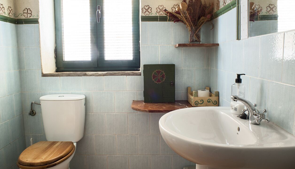 Photo of Bathroom in Erias