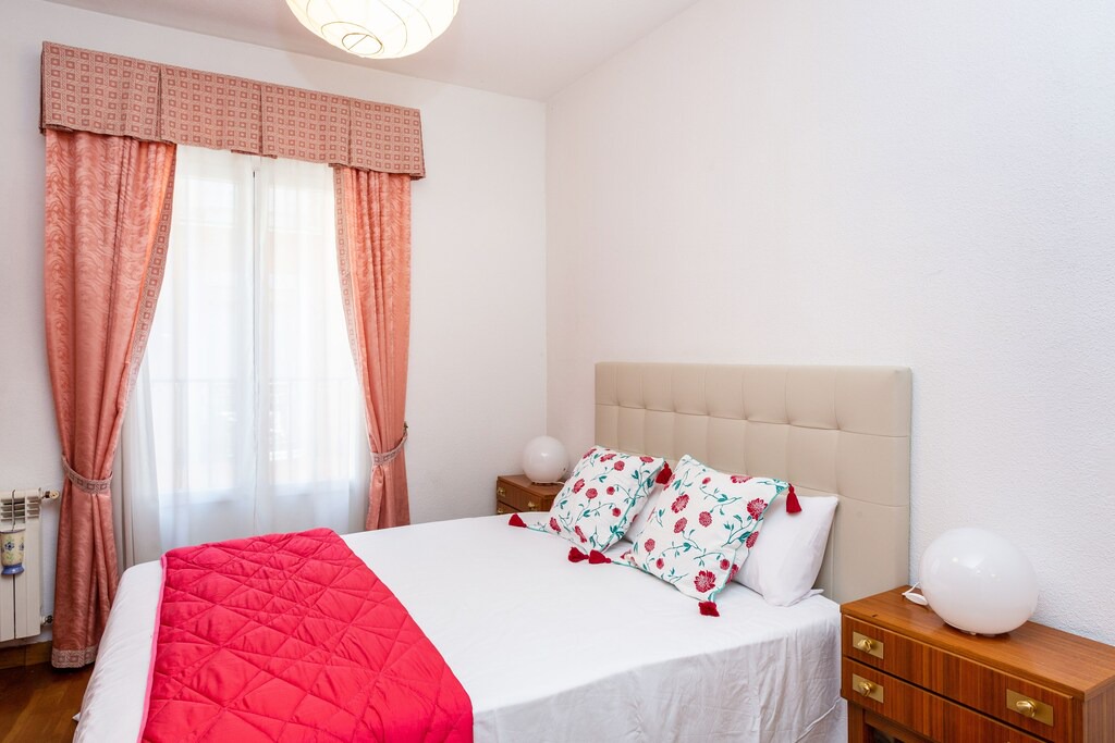 Photo of Bedroom in Embajadores