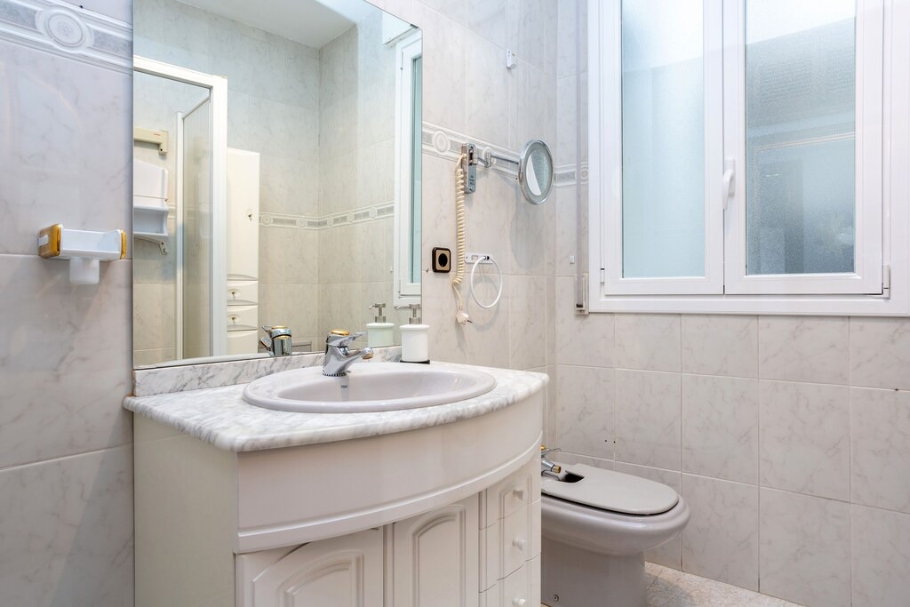 Photo of Bathroom in Embajadores