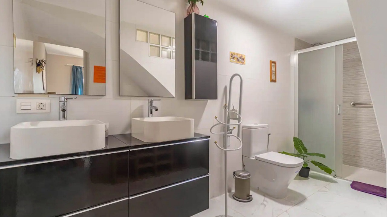 Photo of Bathroom in Pobles del Nord