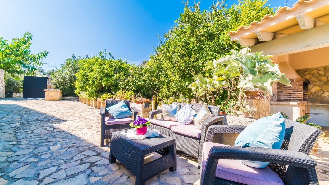 Photo of Outdoor in Buger