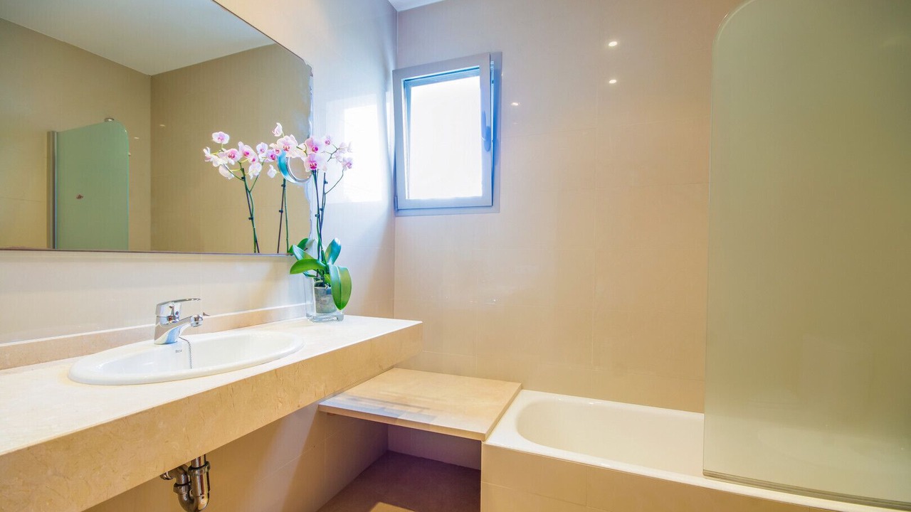 Photo of Bathroom in Muro