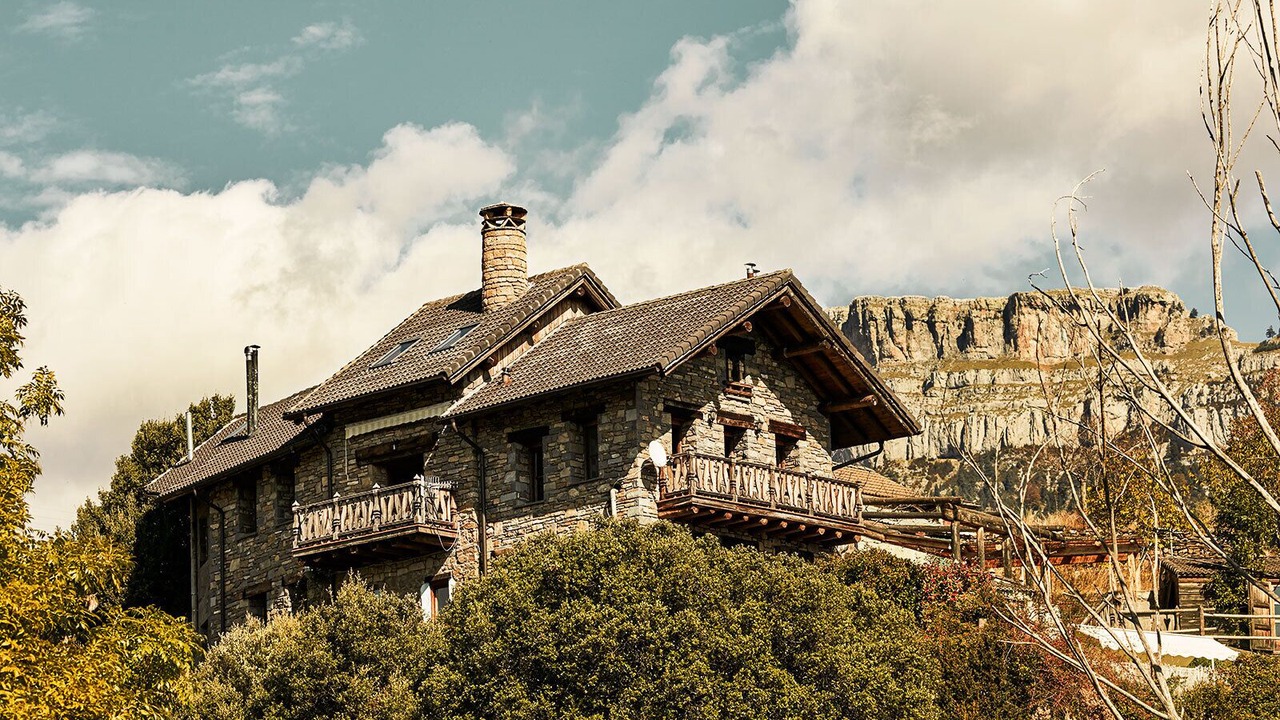 Photo of Outdoor in Buerba