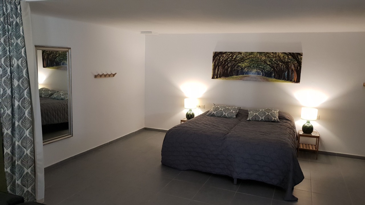 Photo of Bedroom in New Golden Mile