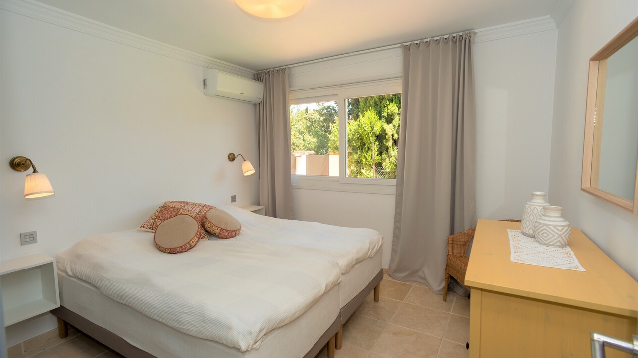Photo of Bedroom in New Golden Mile