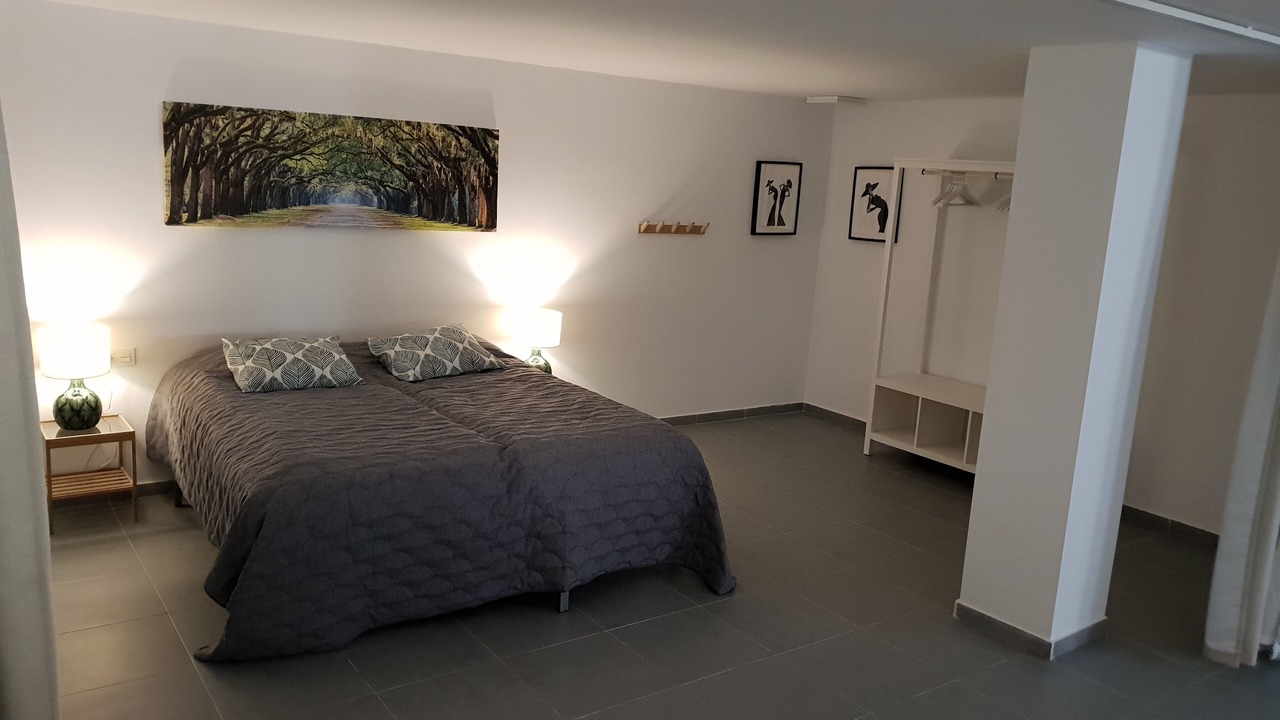Photo of Bedroom in New Golden Mile