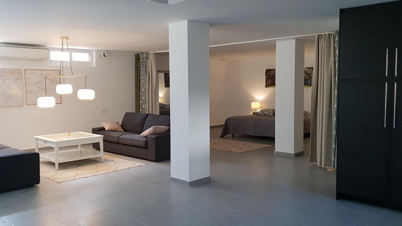 Photo of Livingroom in New Golden Mile